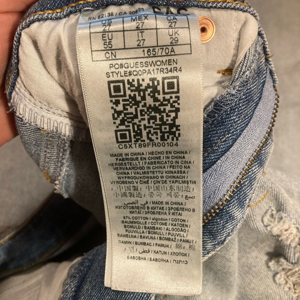 Guess Los Angeles Light Wash Straight Ripped Jean